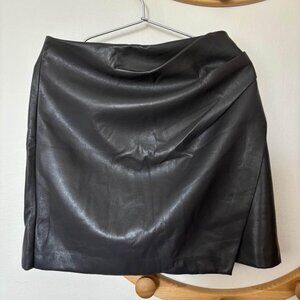 Aritzia pleather skirt